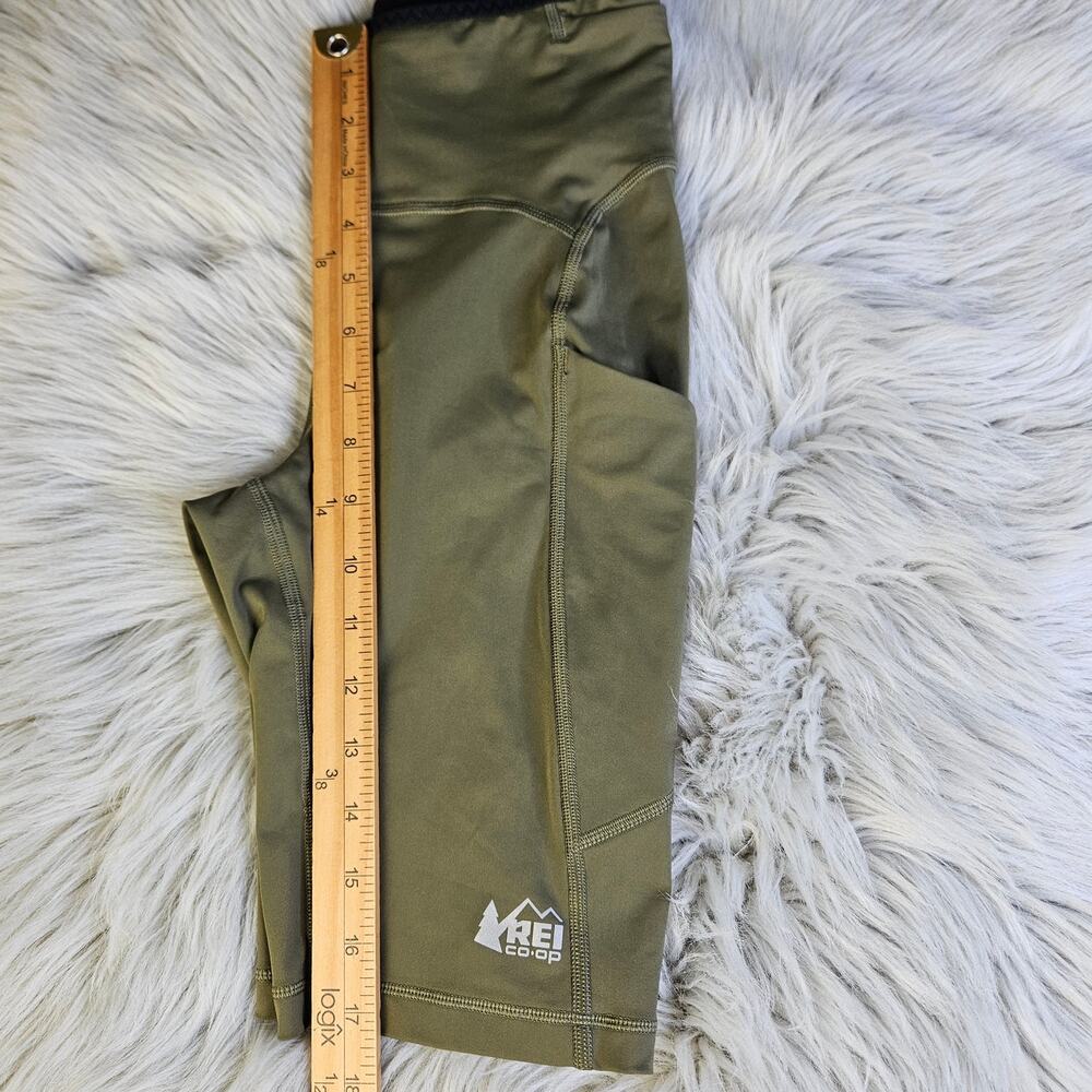 REI Co-op Olive Green Women's Bike Shorts with Side Pockets - Picture 8 of 10